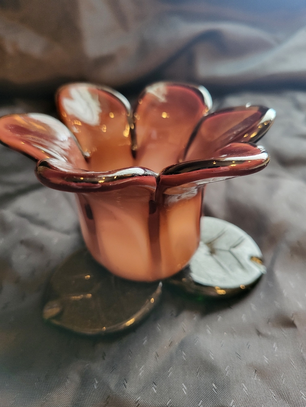 Hand-Blown Art Glass 2.75 x 3.5 In Purple Tulip Shaped Candle Holder Tealight